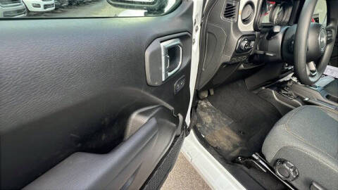 2026 Jeep Gladiator Sport