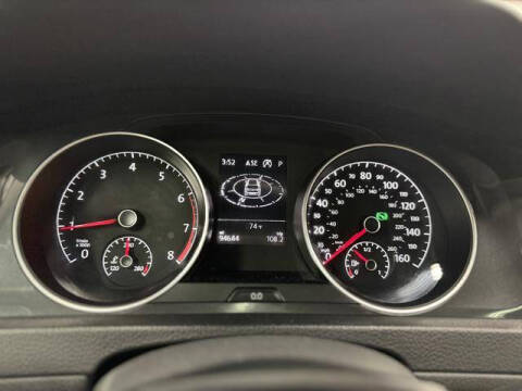 2019 Volkswagen Golf SE