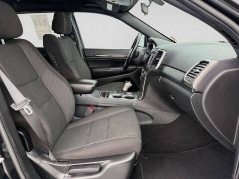 2020 Jeep Grand Cherokee Laredo E