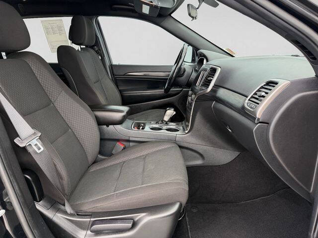 2020 Jeep Grand Cherokee Laredo E