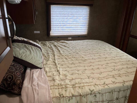 2015 Thor Motor Coach ACE