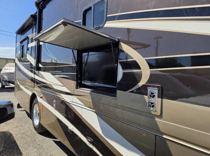 2011 Tiffin Phaeton