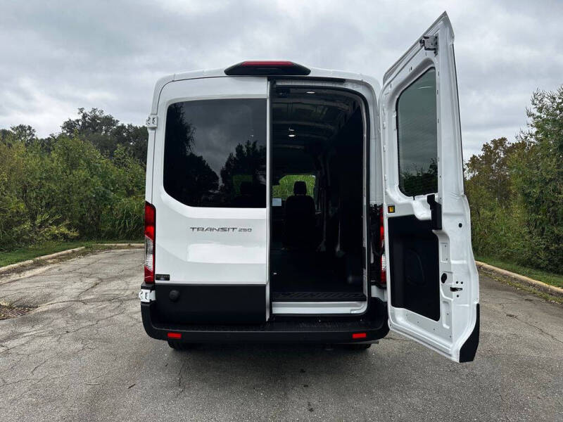 2025 Ford Transit 250