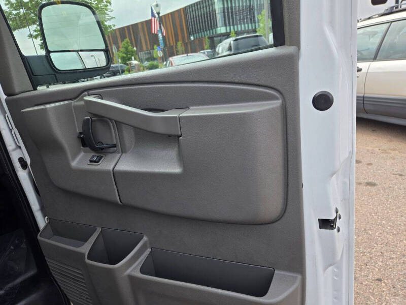 2021 Chevrolet Express 2500