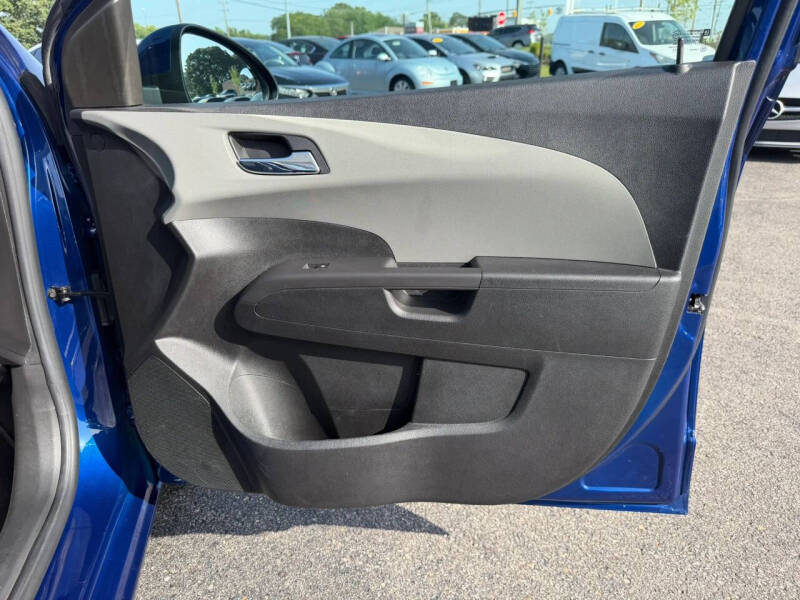 2014 Chevrolet Sonic LT Auto