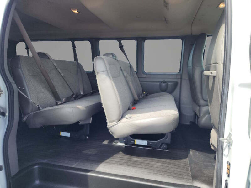 2023 Chevrolet Express LS 3500