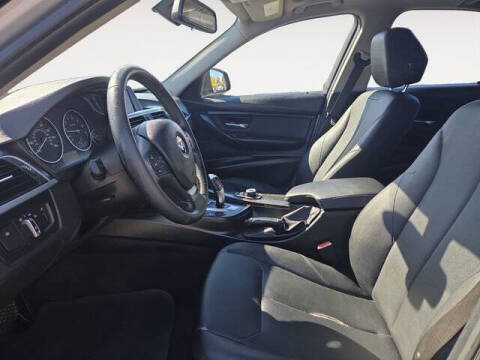 2017 BMW 3 Series 320i