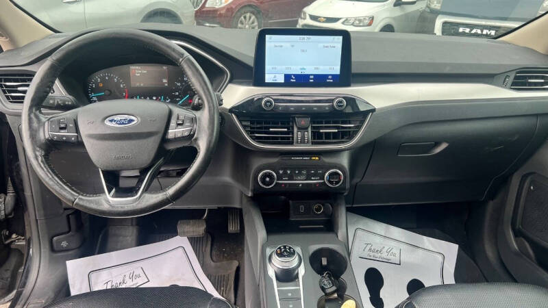 2020 Ford Escape SEL