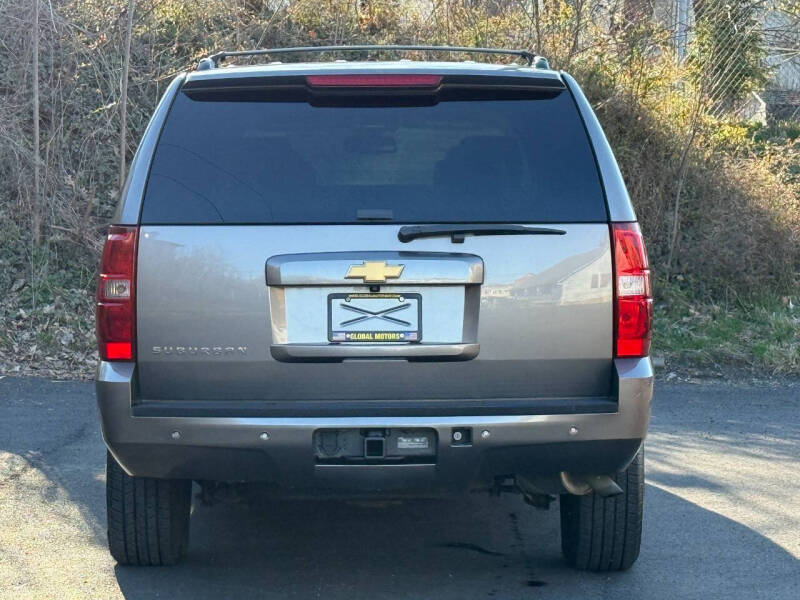 2014 Chevrolet Suburban LS