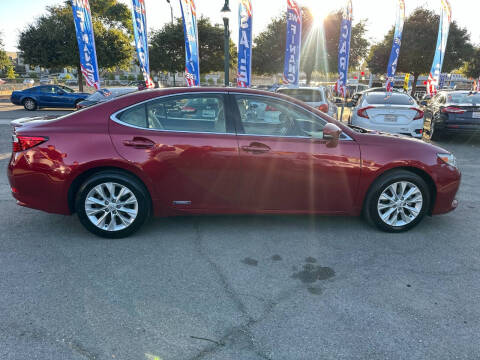 2013 Lexus ES 300h