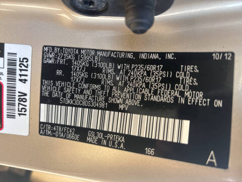 2013 Toyota Sienna LE 7-Passenger Auto Access Seat