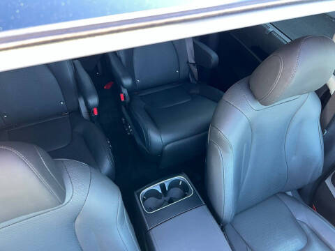 2025 Kia Carnival SX Prestige