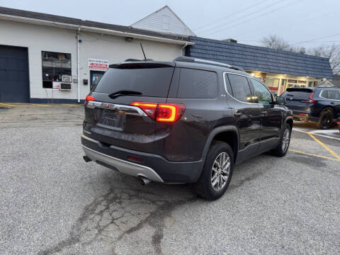 2017 GMC Acadia SLE-2
