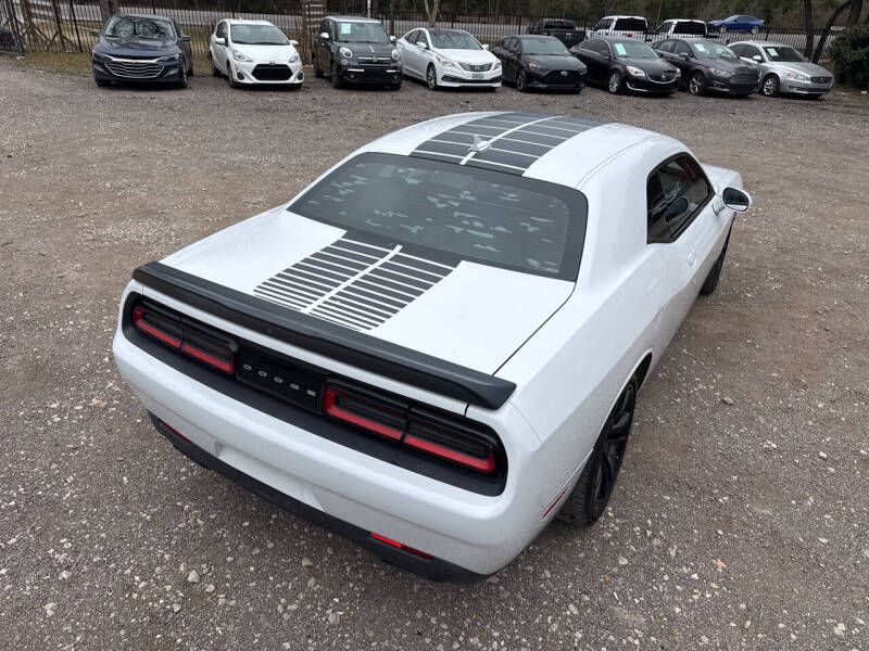 2018 Dodge Challenger SXT