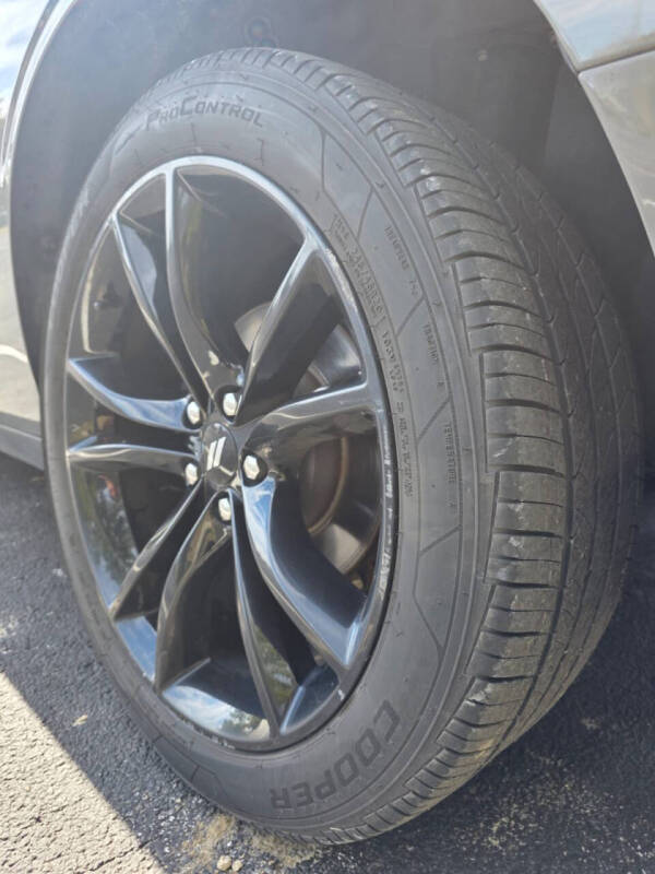 2018 Dodge Challenger SXT Plus