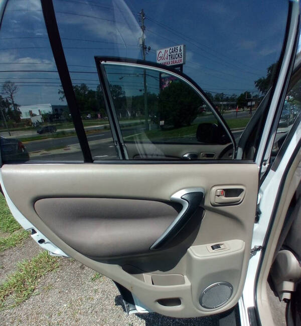 2003 Toyota RAV4