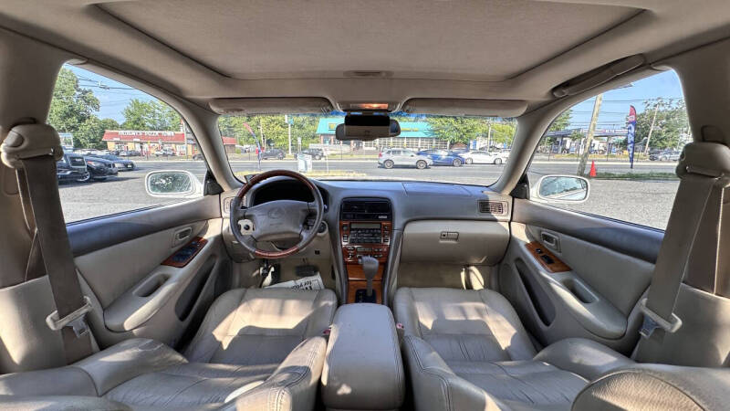 2000 Lexus ES 300
