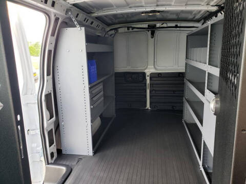 2025 Chevrolet Express 2500