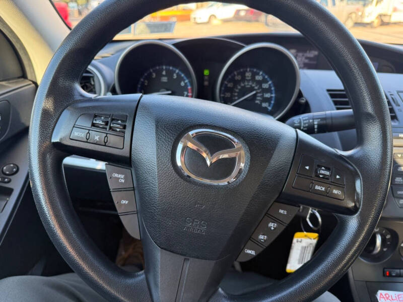 2013 Mazda MAZDA3 i Sport