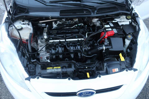 2011 Ford Fiesta SES
