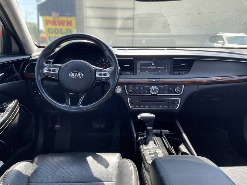 2017 Kia Cadenza Premium