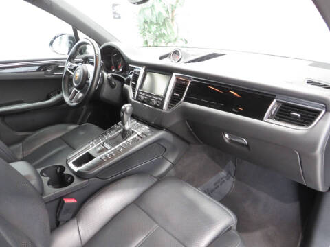 2016 Porsche Macan S