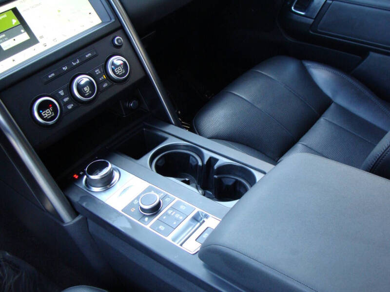 2020 Land Rover Discovery Landmark Edition