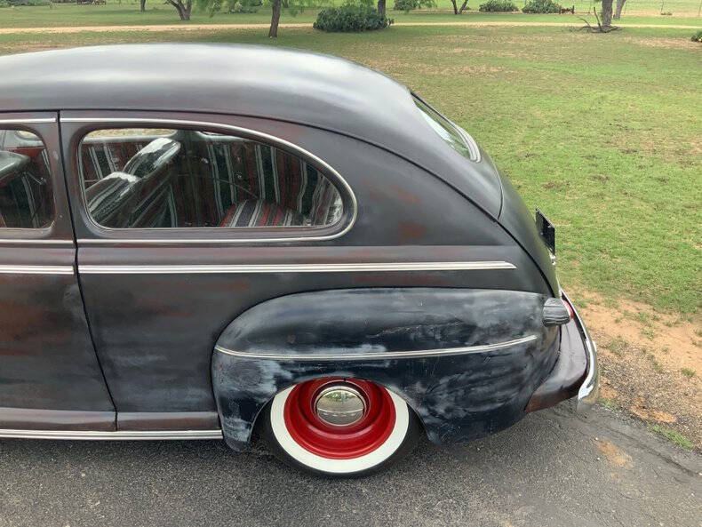 1946 Ford Deluxe