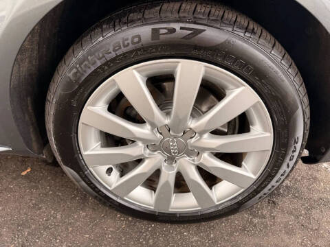 2015 Audi A4 2.0T quattro Premium