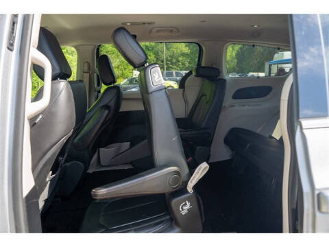 2020 Chrysler Pacifica Touring L