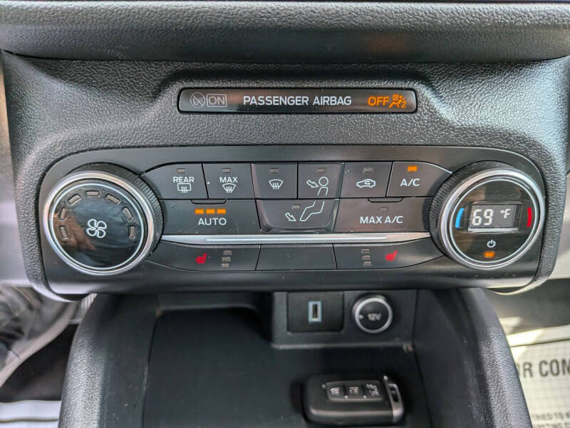 2020 Ford Escape SE