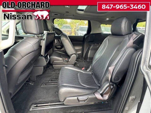 2025 Kia Carnival SX