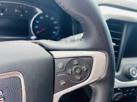 2017 GMC Acadia SLT-1