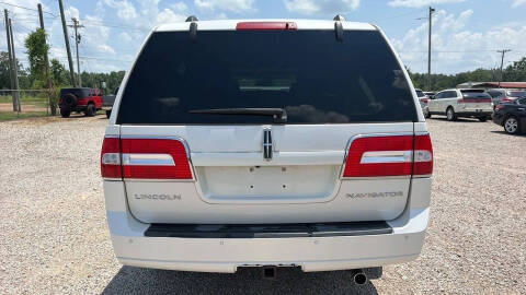 2011 Lincoln Navigator L