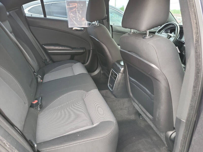 2016 Dodge Charger SE