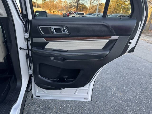 2017 Ford Explorer Platinum