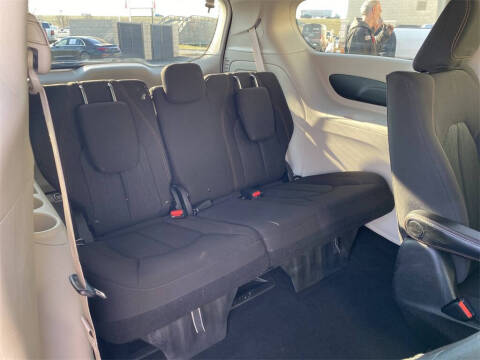 2020 Chrysler Pacifica Hybrid Touring