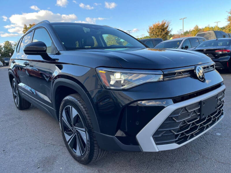 2025 Volkswagen Taos SE 4Motion