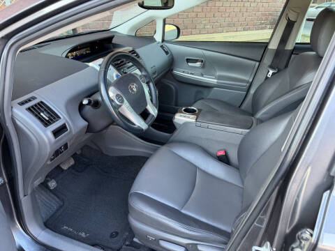 2013 Toyota Prius v Five