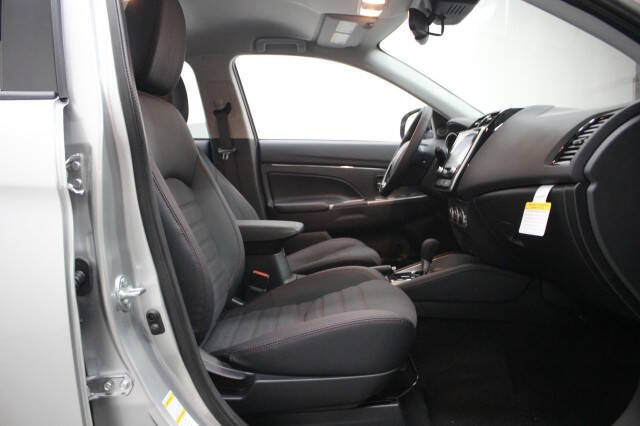 2026 Mitsubishi Outlander Sport SE