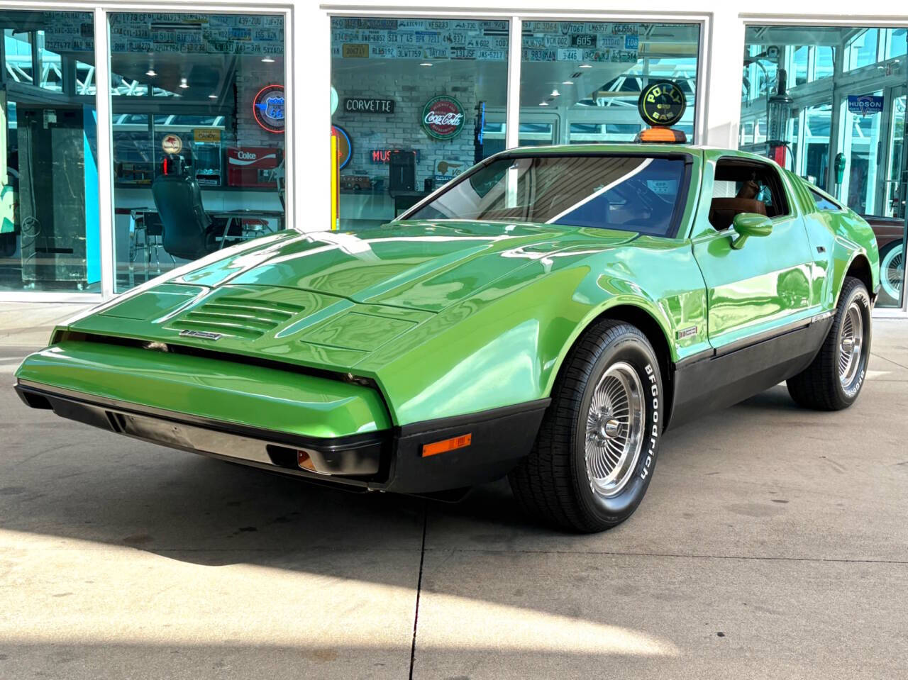 1974 Bricklin SV-1 11