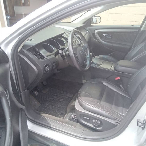 2012 Ford Taurus SEL