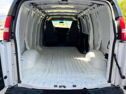 2024 Chevrolet Express 2500