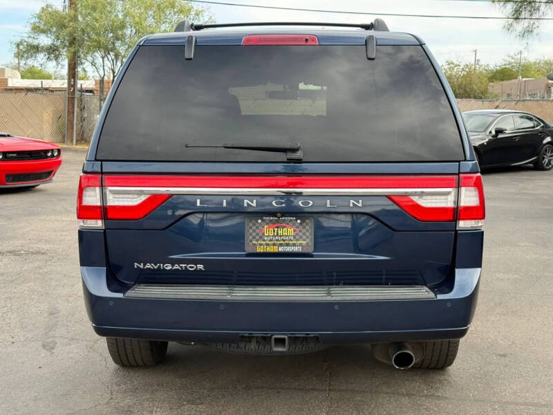 2017 Lincoln Navigator Select