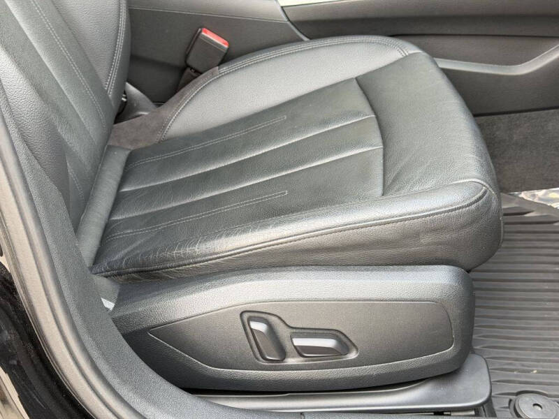 2017 Audi A4 2.0T quattro Premium Plus