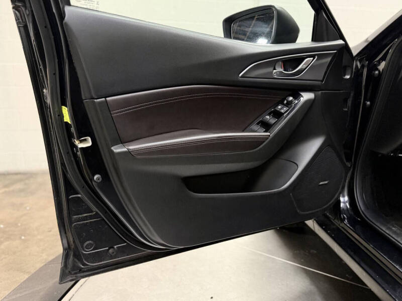 2018 Mazda MAZDA3 Grand Touring