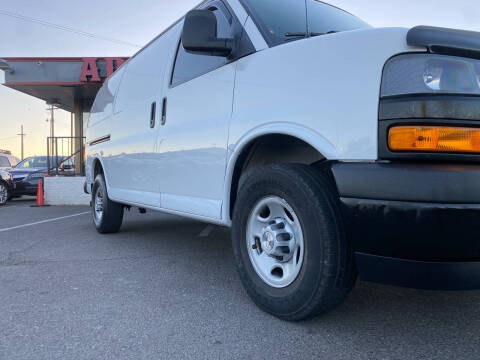 2019 Chevrolet Express 2500