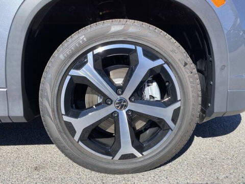 2025 Volkswagen Tiguan SE 4Motion