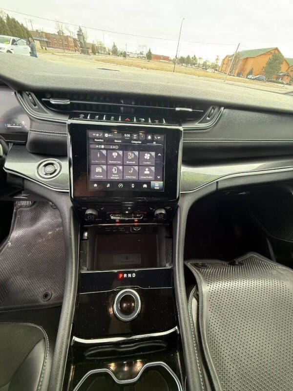 2022 Jeep Grand Cherokee L Altitude