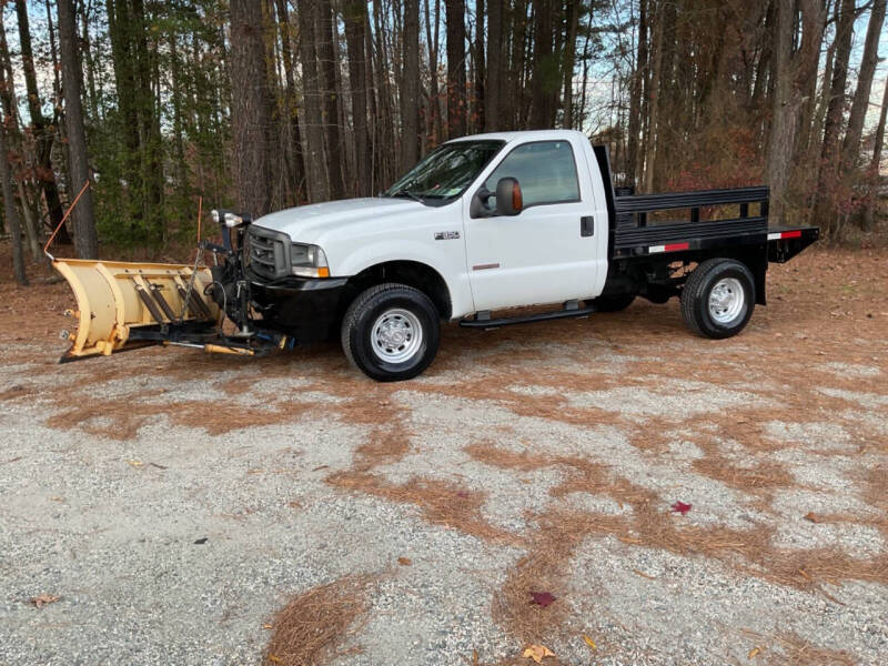 2004 Ford F-350 Super Duty XL photo 2